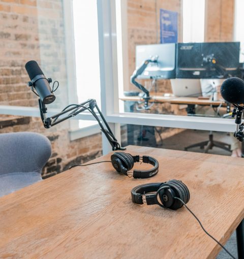 Top 7 Podcast Design Tips for Eye-Catching Covers and Branding